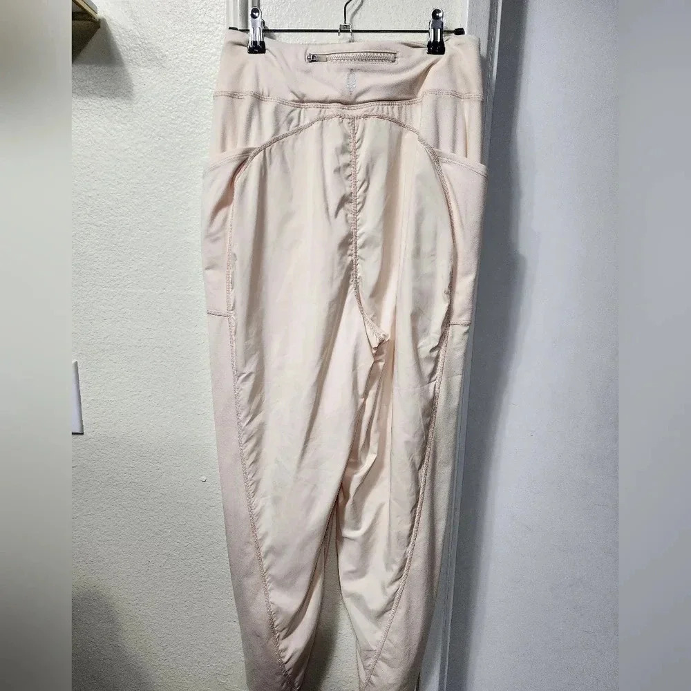 Free People Color Me Happy Solid Joggers and Cropped Jacket Size XS NWT - Picture 5 of 16
